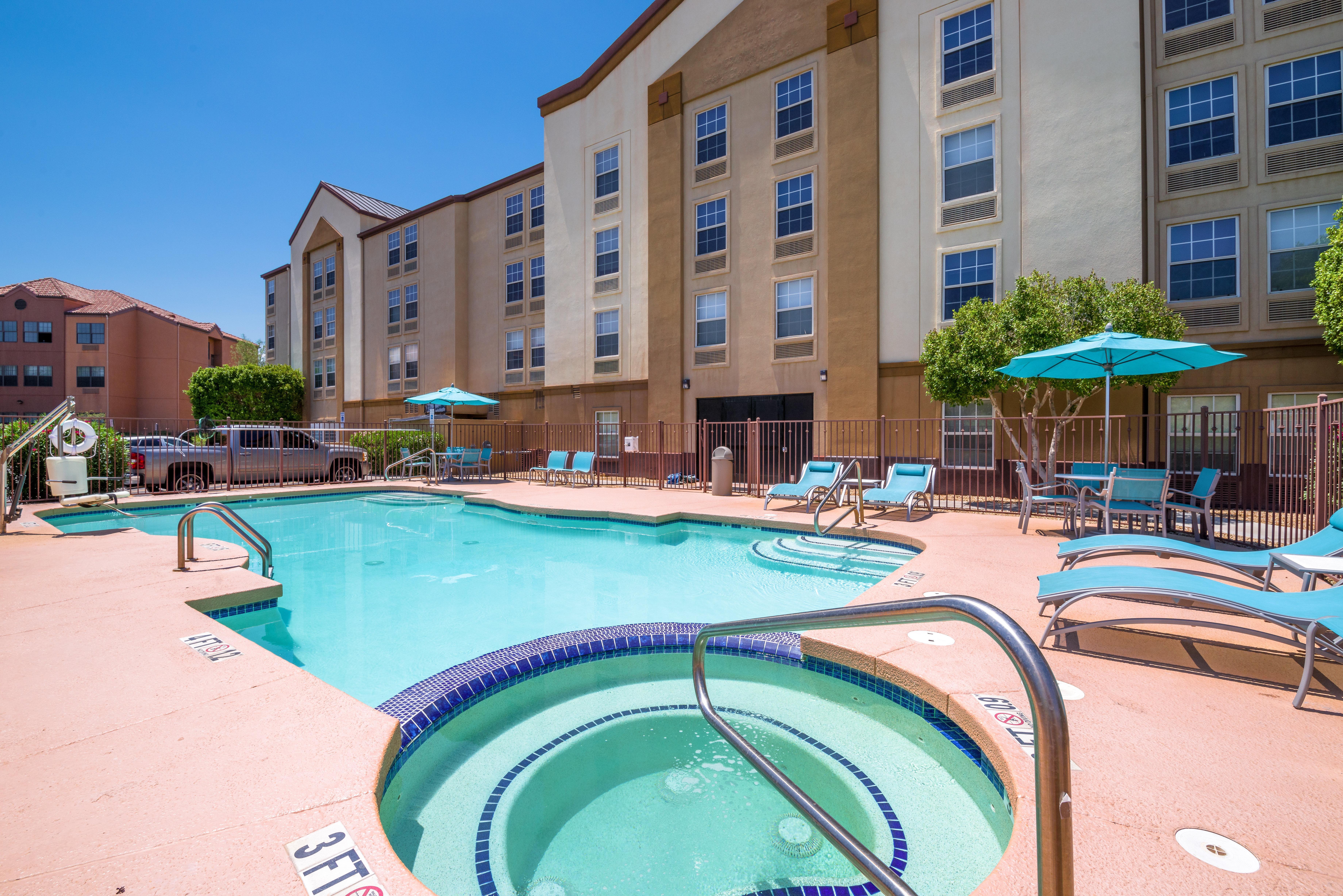 Holiday Inn Express Phoenix-Airport/University Drive By Ihg Eksteriør bilde